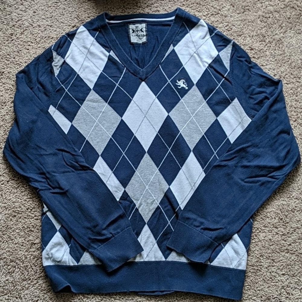Express Men's Navy Blue Argyle V-Neck Sweater